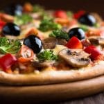 4 tapaa leikata pizzan kaloreita – kokeile näitä vinkkejä!