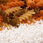 Kumpi on parempi vaihtoehto: pasta vai riisi?