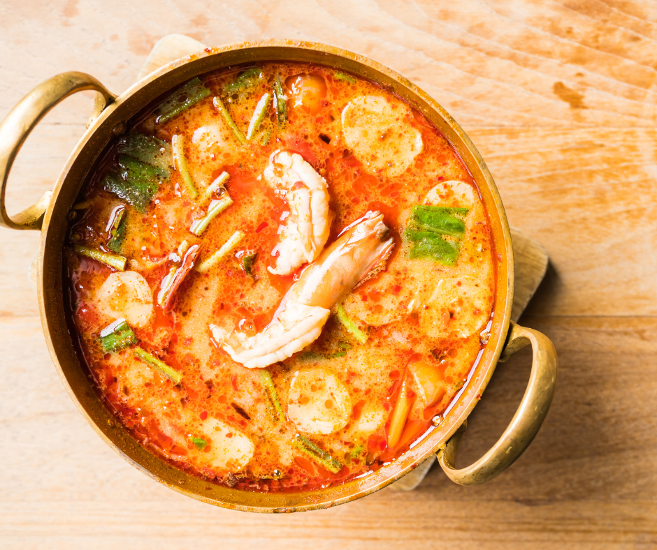 Kuvassa chilillä maustettua currya. Tulinen ruoka voi kiihdyttää aineenvaihduntaa