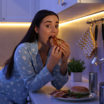 Heräätkö öisin nälkään? Näin pääset siitä eroon