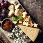 Parhaat ja pahimmat juustot joulupöytään – osaatko valita oikein?