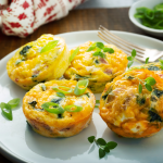 Proteiinipitoinen superaamupala: Munamuffinit pelastavat kiireiset aamut