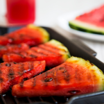 Vesimeloni muuttuu grillissä vastustamattomaksi – tarvitset vain muutaman aineksen